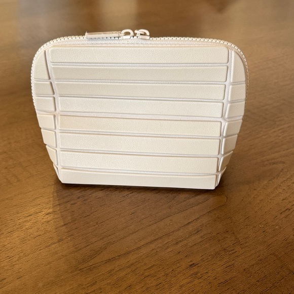 Parallelle The Small Bisque Traveller Makeup Organizer - Picture 6 of 11